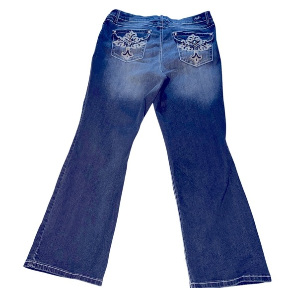 Earl Women’s Denim Jeans SZ 20W Fancy Back Pockets Faded Whiskering Wide Leg - Picture 4 of 8